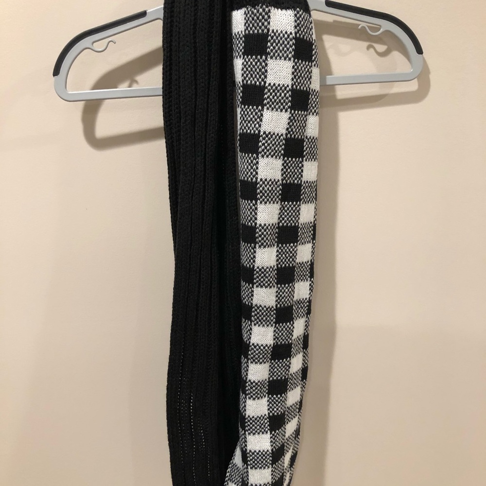 C.C Brand Knitted Buffalo Print Infinity Scarf